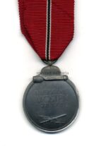 Ostmedaille, Winterschlacht im Osten 1941/42 (Hst. 23 – Arbeitsgemeinschaft für Heeresbedarf in der Graveur & Ziselierinnung, Berlin) – Bild 2
