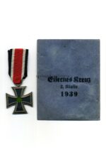 Eisernes Kreuz 2. Klasse 1939 mit Verleihungstüte – Hst. 6 (Fritz Zimmermann, Stuttgart)