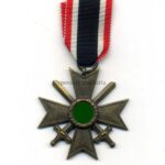 Kriegsverdienstkreuz mit Schwerter 2.Klasse 1939. Hst. 38 Josef Bergs & Co. Gablonz, selten
