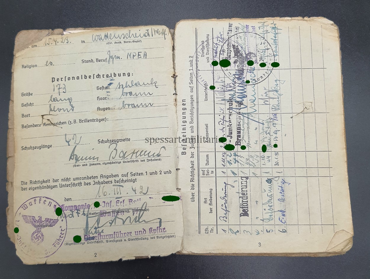 Waffen-SS Soldbuch des SS-Untersturmführers Armin Barmeier aus Wattenscheid, 17.SS-Panzergrenadier-Division "Götz von Berlichingen" Regiment 38