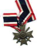 Kriegsverdienstkreuz 2. Klasse 1939 mit Schwertern – Bild 2