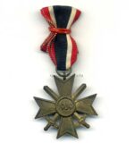 Kriegsverdienstkreuz 2. Klasse 1939 mit Schwertern Hst. 15 (Friedrich Orth, Wien) – Bild 2