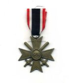 Kriegsverdienstkreuz 2. Klasse 1939 mit Schwertern, Hst. "64" (Gottlieb Friedrich Keck & Sohn, Pforzheim) – Bild 2