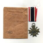 Kriegsverdienstkreuz 2.Klasse 1939 mit Schwerter mit Verleihungstüte, Hst. 15 - Friedrich Orth, Wien – Bild 2