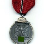 Ostmedaille, Winterschlacht im Osten 1941/42 (Hst. 4 – Steinhauer & Lück, Lüdenscheid)