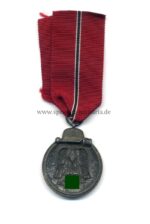Ostmedaille, Winterschlacht im Osten 1941/42 (Hst. 18 -Karl Wurster KG, Markneukirchen)