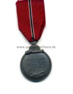 Ostmedaille, Winterschlacht im Osten 1941/42 (Hst. 25 – Arbeitsgemeinschaft der Graveur-, Gold- und Silberschmiedeinnungen, Hanau) – Bild 2