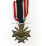 Kriegsverdienstkreuz 2. Kasse 1939 mit Schwertern – Bild 2