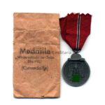 Ostmedaille mit Verleihungstüte, Hst. 6, Winterschlacht im Osten 1941/42