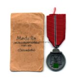 Ostmedaille mit Verleihungstüte, Hst. 109, Winterschlacht im Osten 1941/42