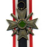 Kriegsverdienstkreuz 2. Klasse 1939 mit Schwertern, Hst. 10 - Förster & Barth, Pforzheim