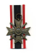 Kriegsverdienstkreuz 2. Klasse 1939 mit Schwertern, Hst. 10 - Förster & Barth, Pforzheim – Bild 2