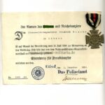 Ehrenkreuz für Frontkämpfer 1914-1918 mit Urkunde aus Lübeck