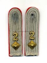 Heer, Paar Schulterstücke für einen Oberleutnant im Artillerie-Regiment 2