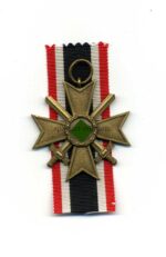 Kriegsverdienstkreuz 2. Klasse 1939 mit Schwertern, Hst. 51 – Eduard Görlach & Söhne, Gablonz