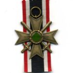 Kriegsverdienstkreuz 2. Klasse 1939 mit Schwertern, Hst. 133 – Emil Herrmann & Co./Gablonz