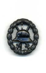 Verwundetenabzeichen schwarz 1918 durchbrochen