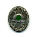 Verwundetenabzeichen in Silber Hersteller 65