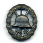 Verwundetenabzeichen schwarz 1918 durchbrochen