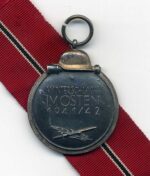 Ostmedaille, Winterschlacht im Osten 1941/42 (Hst. 14 - Christian Lauer, Nürnberg) – Bild 2