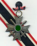 Kriegsverdienstkreuz 2. Klasse mit Schwertern Herst. 15