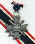 Kriegsverdienstkreuz 2. Klasse mit Schwertern Herst. 15 – Bild 2