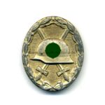 Verwundetenabzeichen in Gold Hersteller 26.