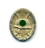 Verwundetenabzeichen in Gold Hersteller 26.