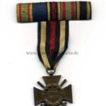 5er Feldspange mit angenähtem Ehrenkreuz für Frontkämpfer 1914/1918