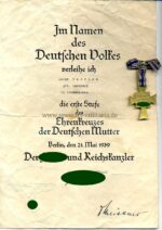 Ehrenkreuz der Deutschen Mutter in Gold mit Urkunde – Bild 2