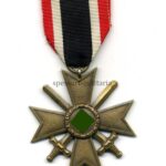 Kriegsverdienstkreuz mit Schwertern 2.Klasse 1939, Herst. 61 "Rudolf Karneth & Sohn"