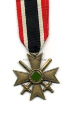 Kriegsverdienstkreuz mit Schwertern 2.Klasse 1939, Herst. 61 "Rudolf Karneth & Sohn"