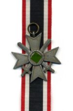 Kriegsverdienstkreuz 2. Klasse 1939 mit Schwertern, Hst. 45