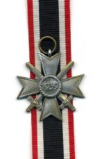 Kriegsverdienstkreuz 2. Klasse 1939 mit Schwertern, Hst. 135 – Bild 2
