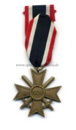 Kriegsverdienstkreuz 2. Kasse 1939 mit Schwertern – Bild 2