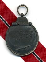 Ostmedaille, Winterschlacht im Osten 1941/42 (Hst. 25 - Arbeitsgemeinschaft der Graveur-, Gold- und Silberschmiedeinnungen, Hanau) – Bild 2