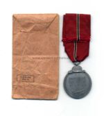 Ostmedaille mit Verleihungstüte, Winterschlacht im Osten 1941/42 (Hst. 15 – Friedrich Orth, Wien) – Bild 2