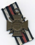Ehrenkreuz für Frontkämpfer Herst. R.V. Pforzheim 67