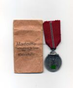Ostmedaille mit Verleihungstüte, Hst. 4, Winterschlacht im Osten 1941/42