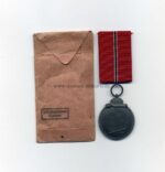 Ostmedaille mit Verleihungstüte, Hst. 6, Winterschlacht im Osten 1941/42 – Bild 2