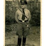 Portrait DLV Deutscher-Luftsport-Verband, Angehöriger mit DLV Fliegermesser