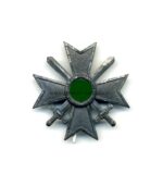 Kriegsverdienstkreuz 1. Klasse mit Schwertern Hst.- 3 Deumer
