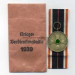 Kriegsverdienstmedaille 1939 mit Tüte, Hst. Friedrich Orth, Wien