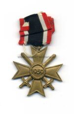Kriegsverdienstkreuz 2 Klasse mit Schwertern mit Hersteller 45 – Bild 2