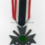 Kriegsverdienstkreuz 2 Klasse mit Schwertern mit Hersteller 32