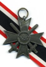 Kriegsverdienstkreuz 2. Klasse mit Schwertern – Bild 2