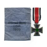 Eisernes Kreuz 2. Klasse 1939 mit Verleihungstüte - Hst. 65 Klein & Quenzer, Oberstein, Kerntyp 3