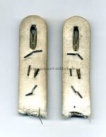 Wehrmacht Paar Schulterklappen für einen Hauptmann der Infanterie im 46. Regiment – Bild 2