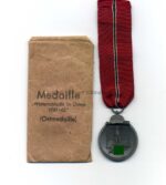 Ostmedaille, Winterschlacht im Osten 1941/42 (Hst. 138- Julius Maurer, Oberstein )