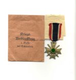 Kriegsverdienstkreuz mit Schwertern 2.Klasse 1939 mit Verleihungstüte, Herst. 13 Gustav Brehmer, Markneukirchen